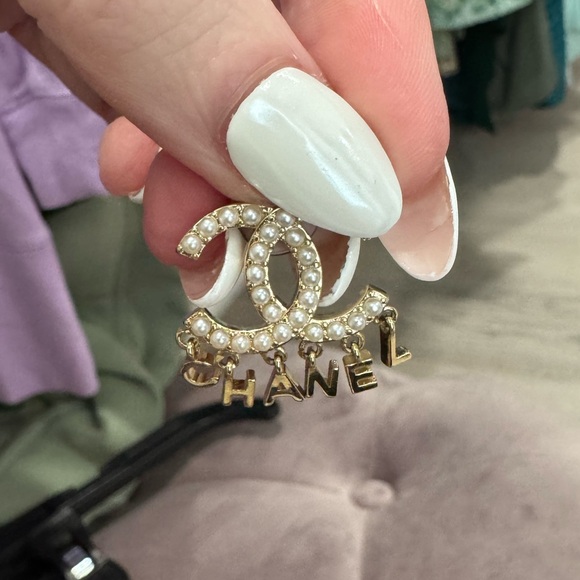 CHANEL Accessories - Gorgeous Chanel charm earrings gold pearl